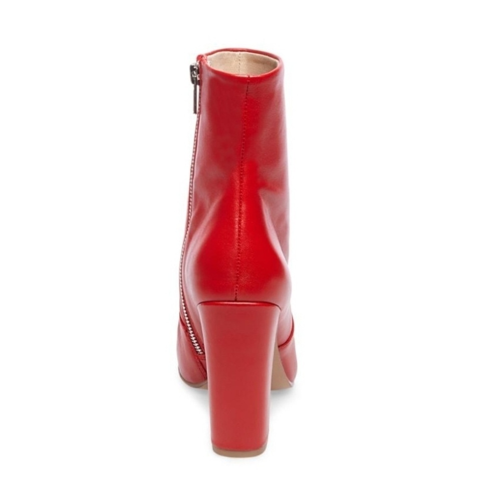 Sexy Chic Steve Madden Booties - Picture 6 of 8